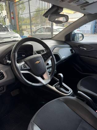 CHEVROLET ONIX 1.4 MPFI ACTIV 8V FLEX 4P AUTOMÁTICO